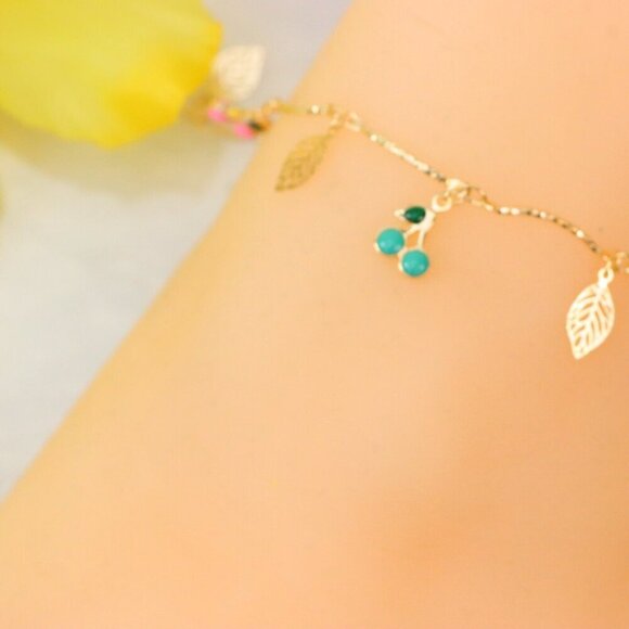 Minimalist Anklet, Sleek & Modern Design, Women’s Fashion, YC110150-A - Picture 4 of 10